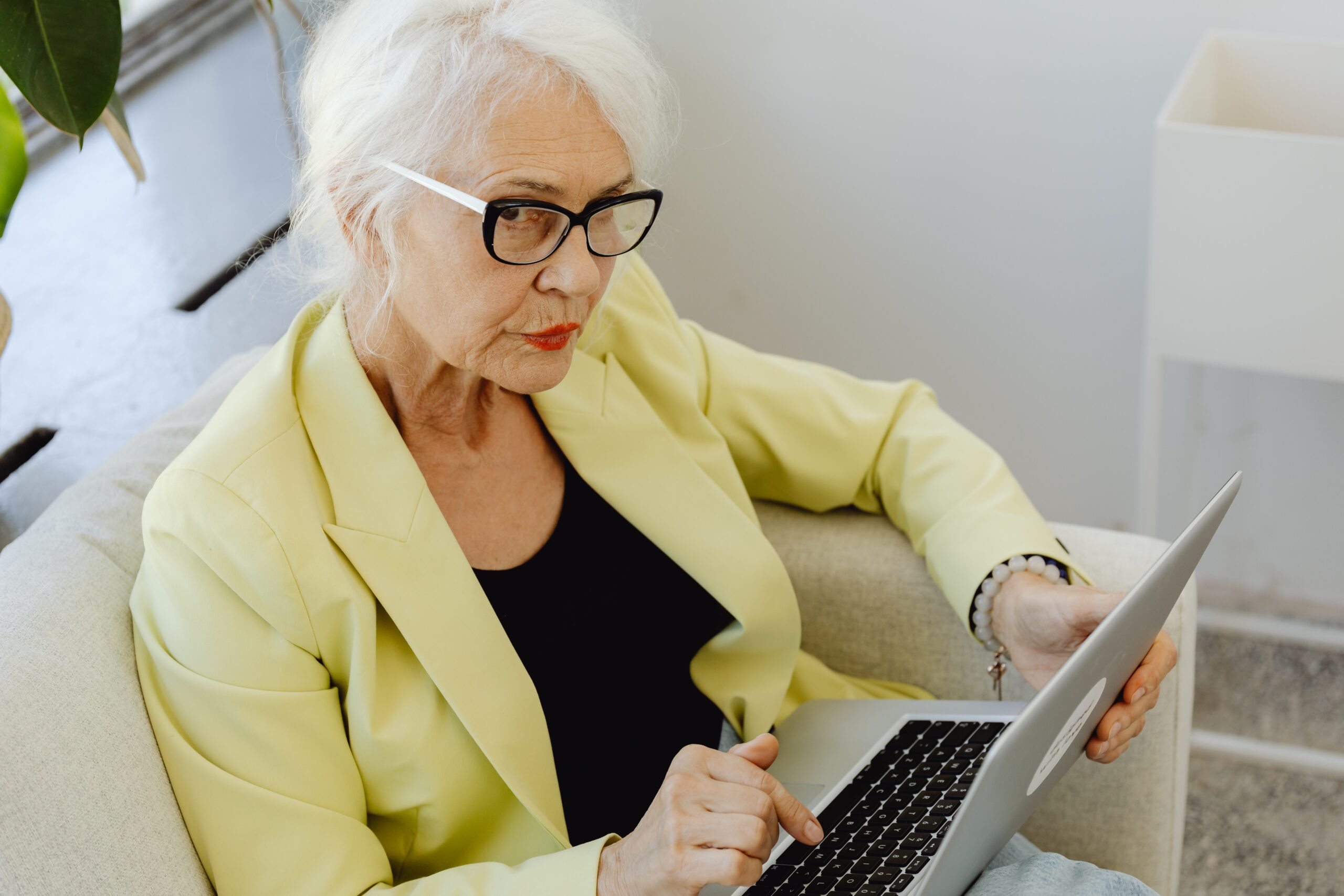 Fidelity customers will be able to save bitcoin in retirement accounts