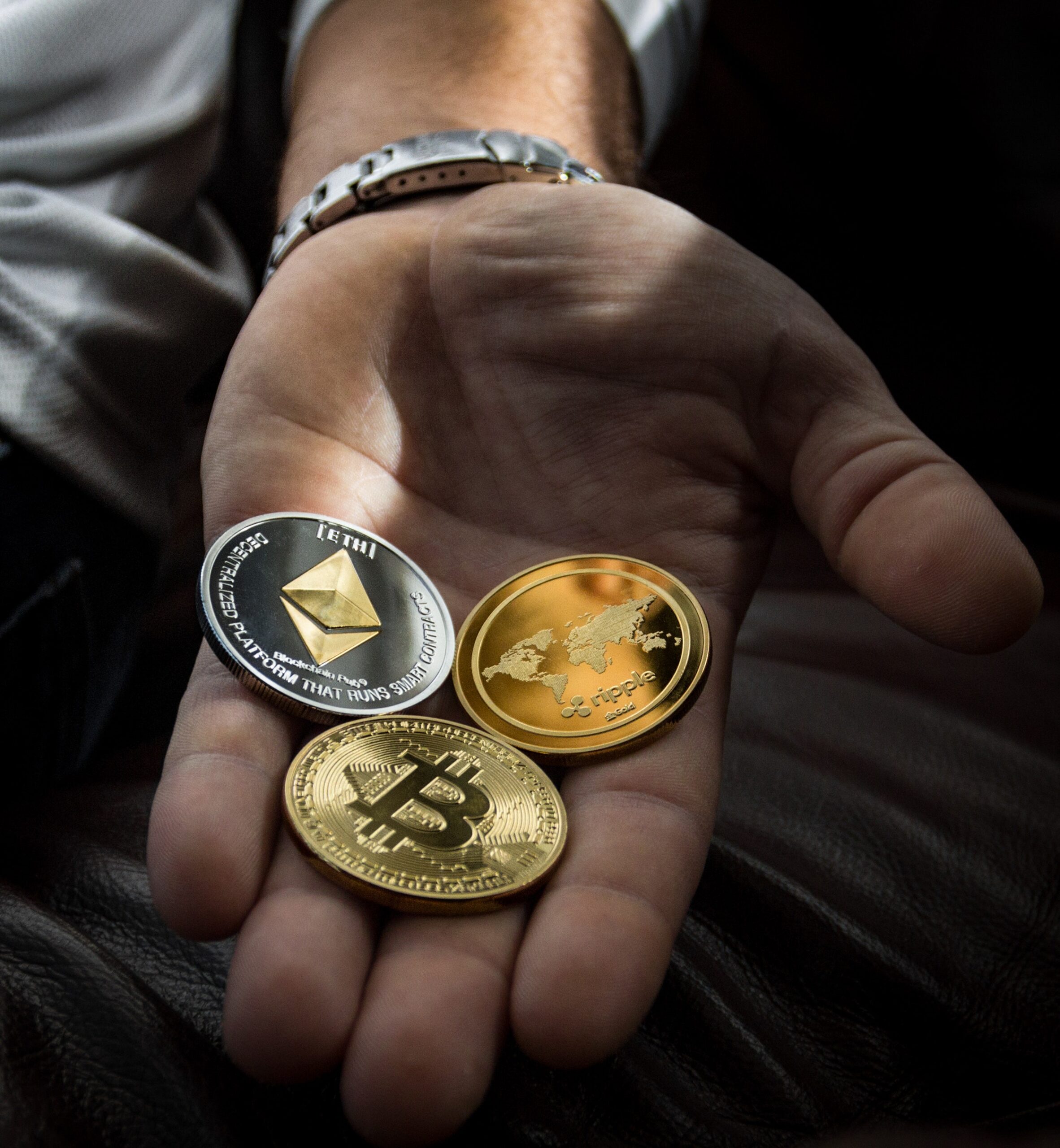 What are Flash Loans (instant loans)?