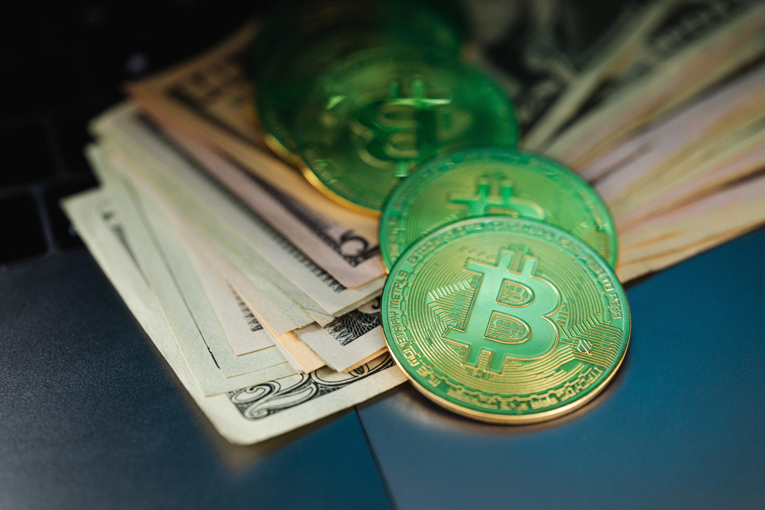 How do Algorithmic Stablecoins Work?