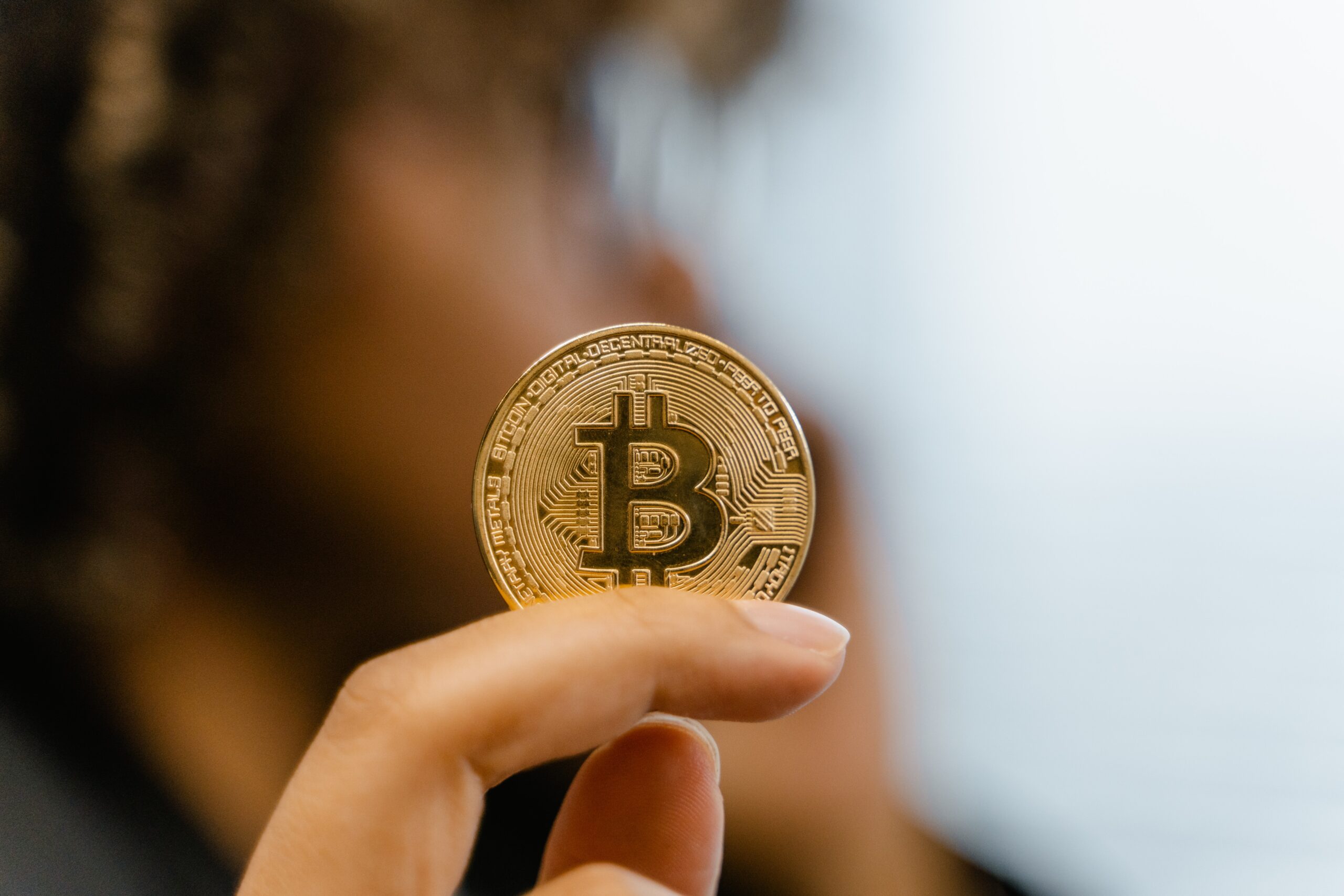 How Does FTX Crash Benefit Bitcoin?